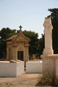 ORAN 2008 CIMETIERE DE TAMASHOUET 110 Ossuairesvertical